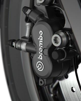 Vidimo crni Brembo kočioni sustav.