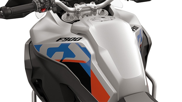 Bočni paneli F 900 GS Adventure iz BMW Motorrada s velikim spremnikom od 23 l