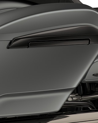 Detaljna slika bočnog kofera R 18 Roctane tvrtke BMW Motorrad