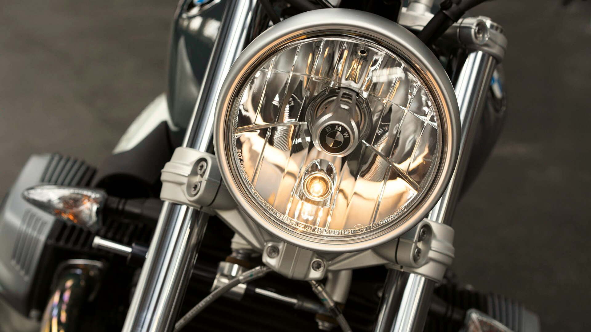 R nineT Pure okrugla svjetla