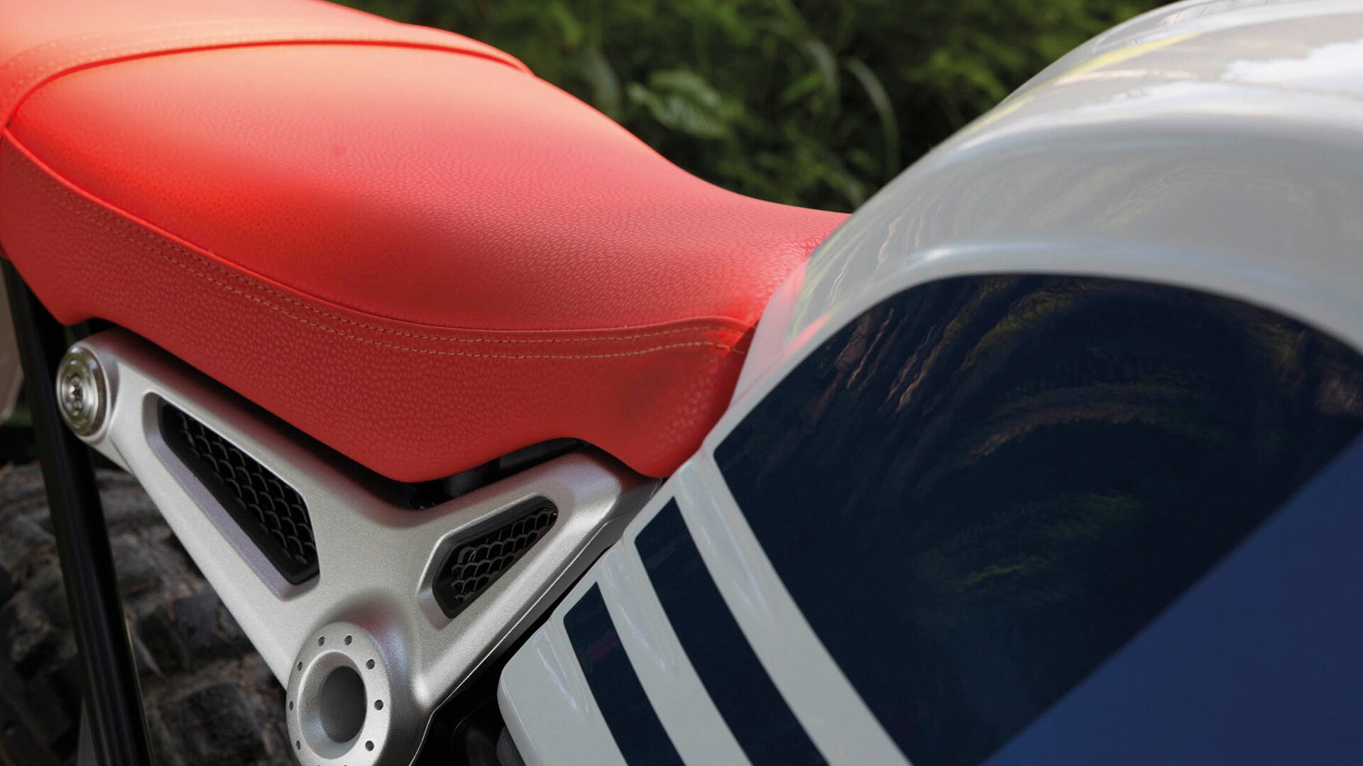 R nineT Urban G/S shema crvene boje