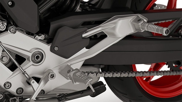 Oslonci za noge na modelu F 900 R tvrtke BMW Motorrad