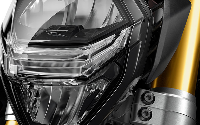 Vidimo prednja svjetla modela F 900 R s prilagodljivim svjetlom za zavoje.