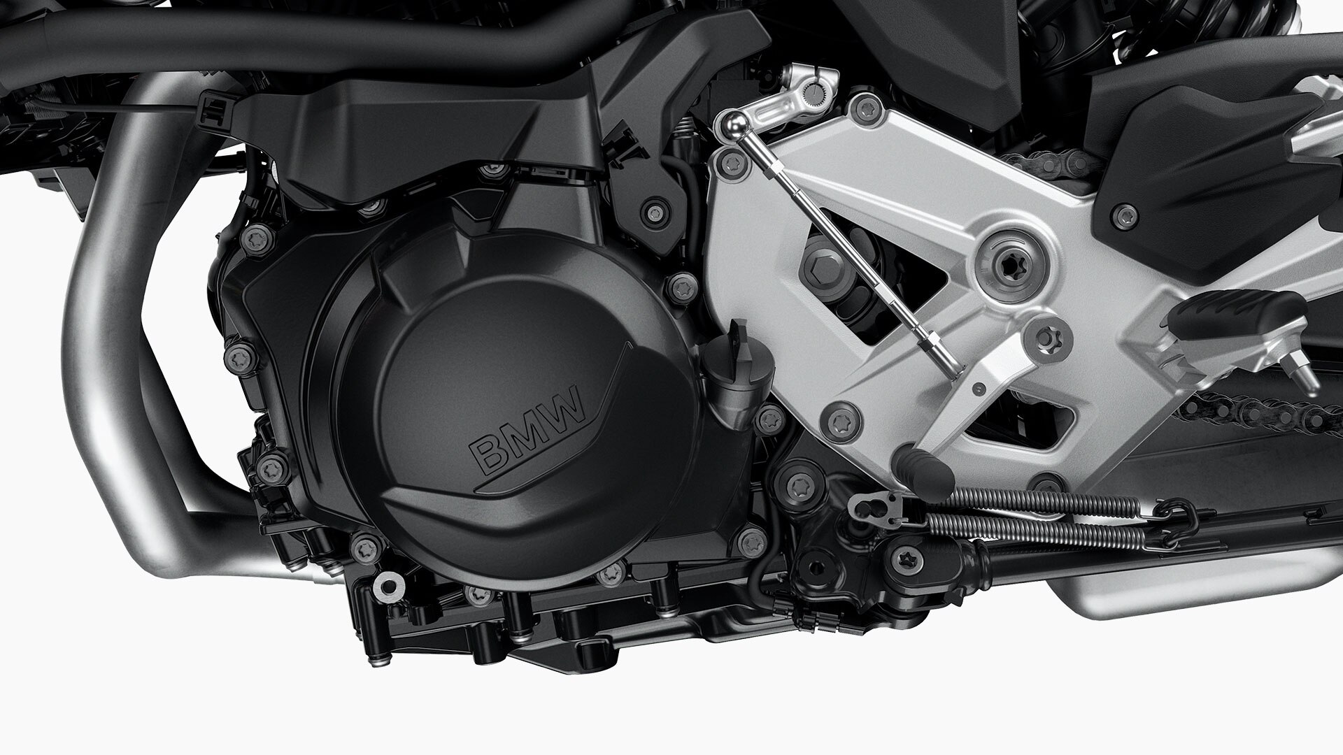 We see the engine of the F 900 R. It is the heart of the F 900 R and a guarantee of your riding enjoyment.