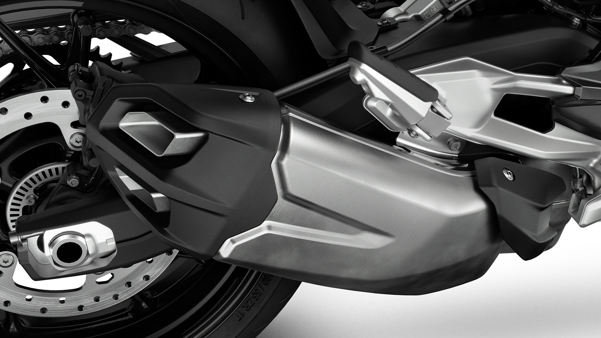 The short exhaust underlines the dynamism of the F 900 R.