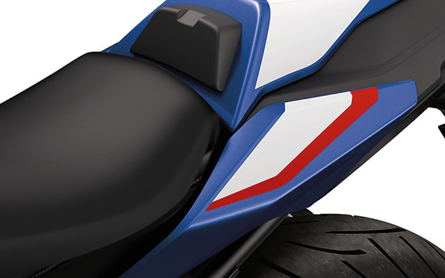 Sporty, slim single seater