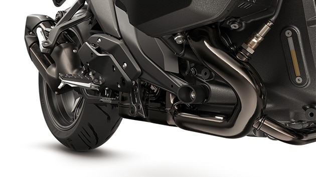 Ispušni sustav u tamnom kromu na modelu R 1300 R tvrtke BMW Motorrad