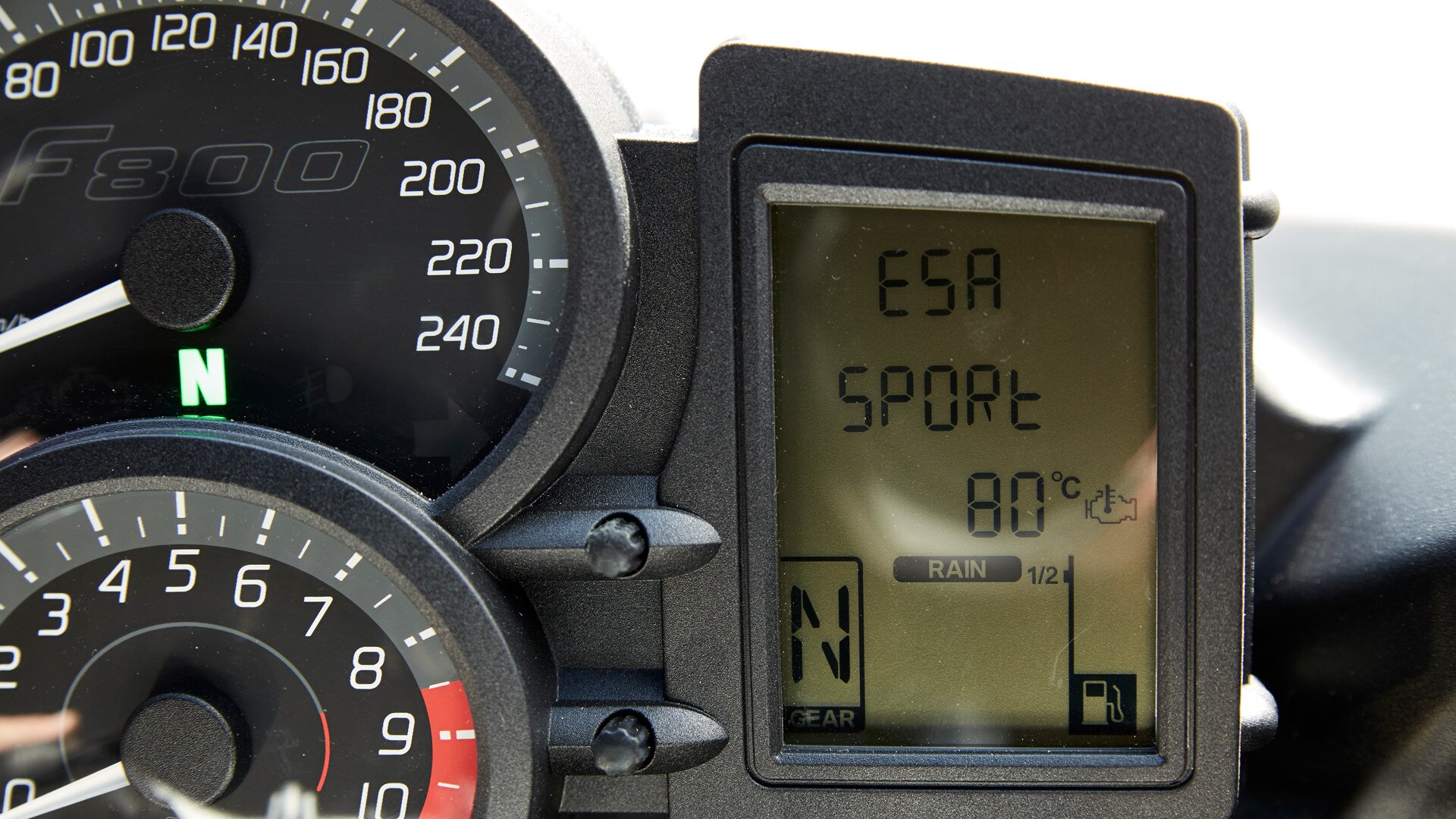 F 800 GT ploča s instrumentima