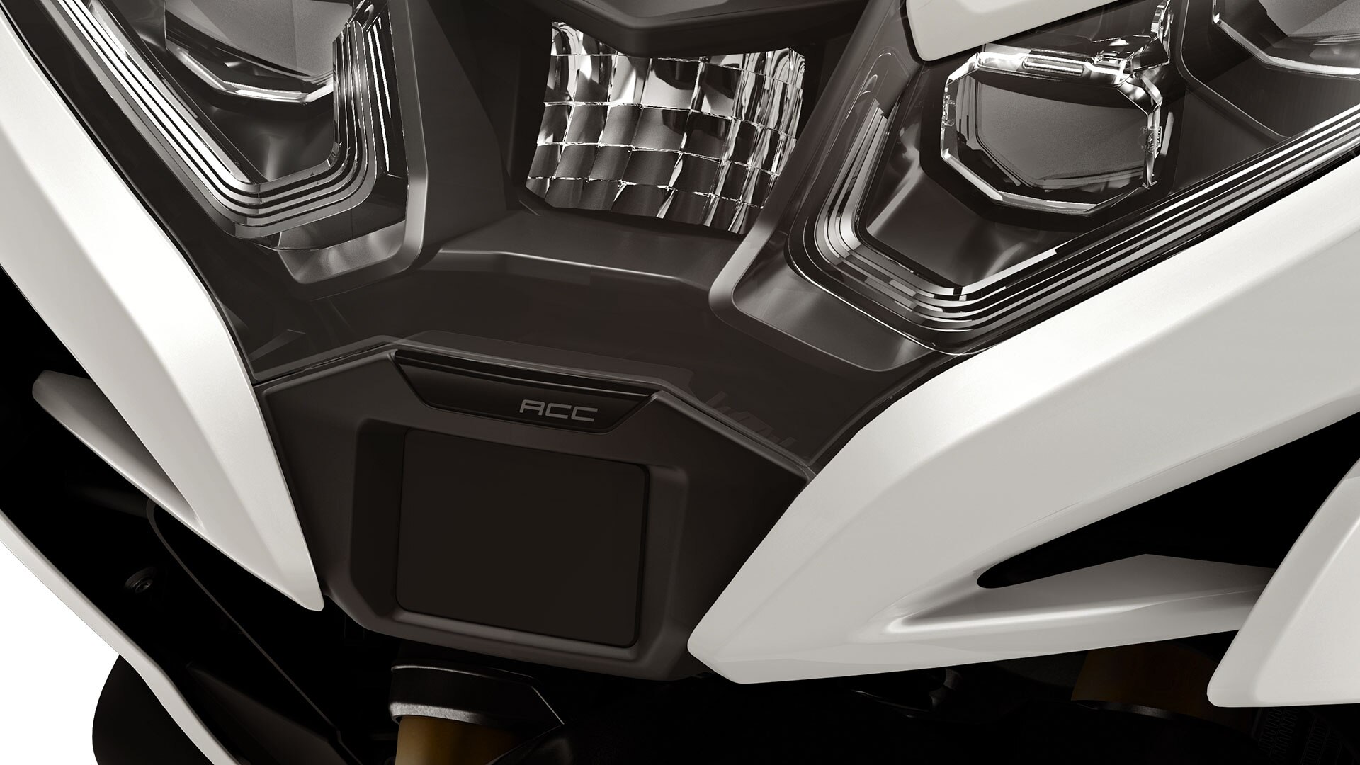 We see the R 1250 RT with the Active Cruise Control system.